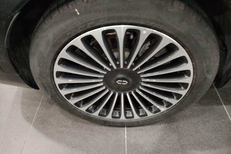 Used Hima AITO M9 2024 Range-Extended Ultra Version 52 kWh 5-Seater Model