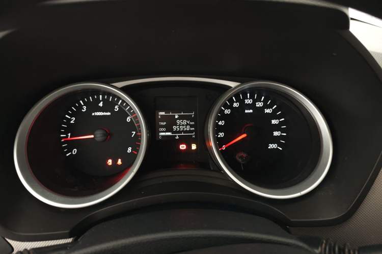 Used Wuling Hongguang 2018 1.5L S Comfort Model L2B Instrument Cluster