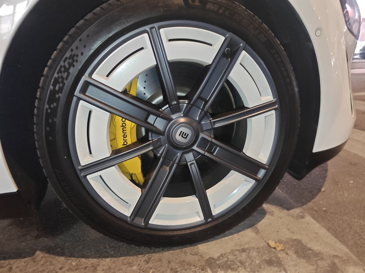 Xiaomi Auto SU7 2024 Rear-Drive Long-Range Intelligent Driving Version — снимка 8