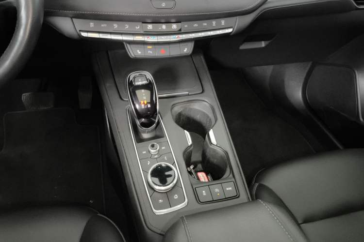 Used Cadillac XT4 2021 28T Two-Wheel Drive Leading Version