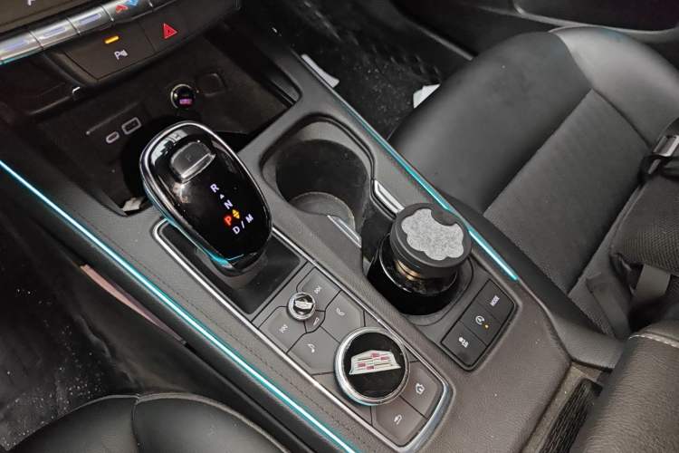 Used Cadillac XT4 2022 28T Two-Wheel Drive Fashion Edition Gear Lever