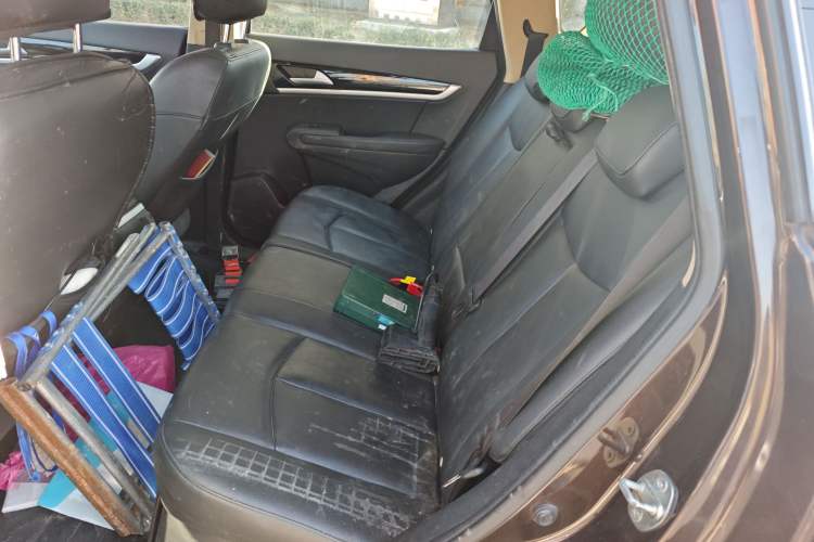 Used Dongfeng Aeolus AX7 2015 2.0L Manual Zhiyi Trim