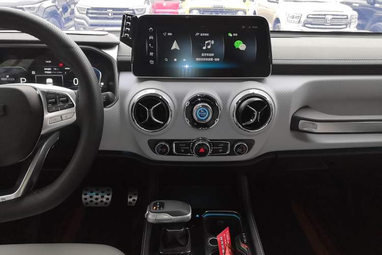 Used BAIC Off-Road BJ40 2023 2.0T Automatic Four-Wheel Drive Urban Hunter Edition Chivalrous Type