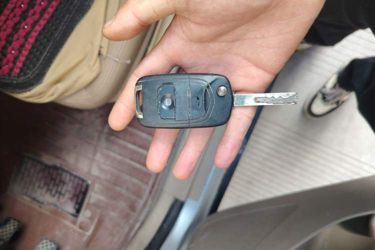 Used Baojun 730 2014 1.5L manual luxury trim 7 seats
