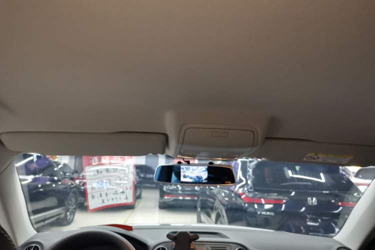 Used Volkswagen Tiguan L 2017 300TSI Automatic Two-Wheel Drive Silk Road Luxury Edition
