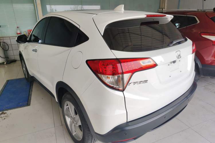 Used Honda Vezel 2020 1.5L CVT Elite Edition
