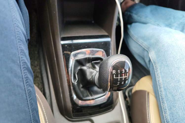 Used Baojun 310W 2017 1.5L Manual Fashion Model China V