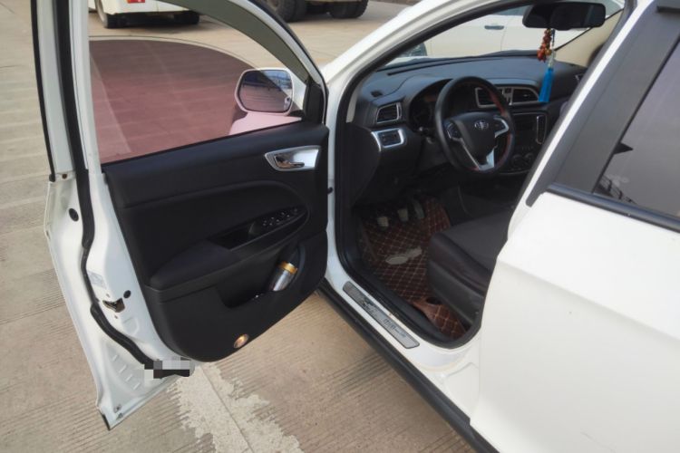 Used FAW Junpai D60 2015 1.5L Manual Luxury Model
