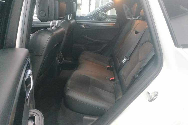 Used Porsche Macan 2018 Macan 2.0T