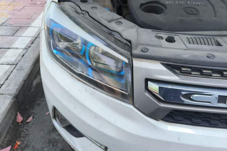 Used CHANGAN CS75 2017 Shangkui Edition 1.5T Automatic Fengxiang Model
