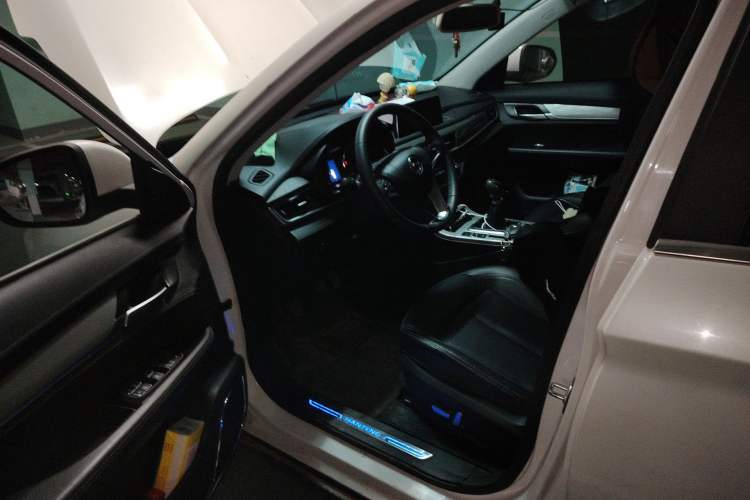 Used Hanteng X5 2018 1.5T Manual Luxury Edition Driver Seat