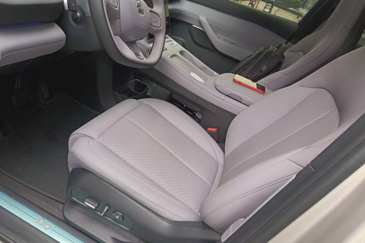 Used Nio EC6 2024 75 kWh