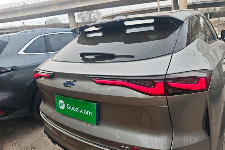 Used CHANGAN OSHAN Z6 2023 Blue Whale 1.5T DCT Smart-Led City Edition Rear