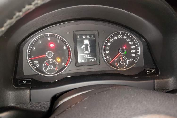 Used Volkswagen Golf 2011 1.4TSI Cross Golf Instrument Cluster