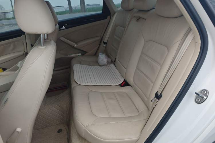 Used Volkswagen Passat 2014 1.8TSI DSG Luxury Edition