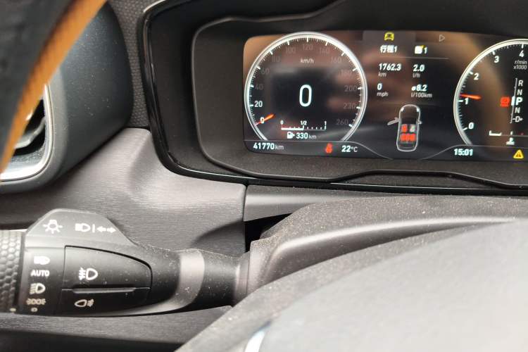 Used Lynk & Co 02 2019 1.5T DCT Two-Wheel Drive Shine Pro Edition China VI Standard Odometer Close Up