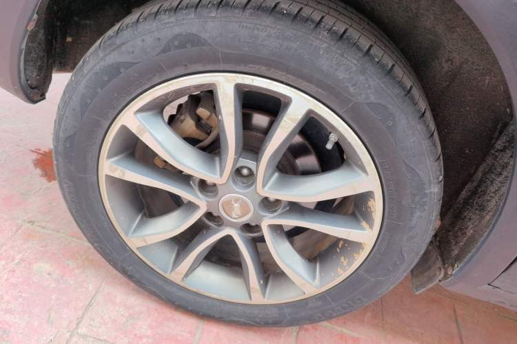 Used Hanteng X5 2018 1.5T CVT Luxury Edition Exterior 5