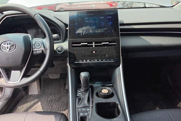 Used Toyota Avalon 2023 2.5L Luxury Edition Audio And AC Panel