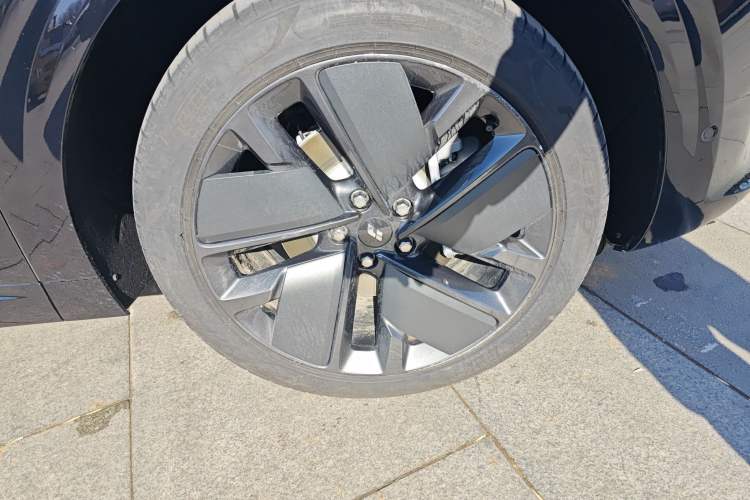 Used Li Auto L6 2025 Pro Smart Refresh Edition
