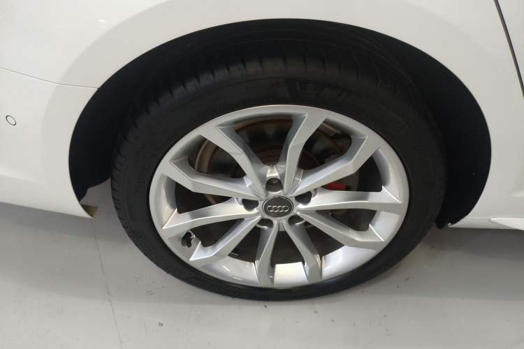 Used Audi A4L 2019 40 TFSI Fashion Version China V