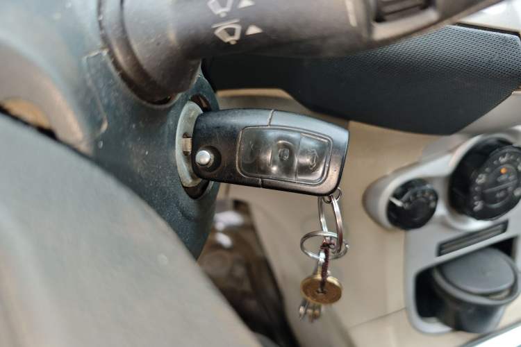 Used Ford Fiesta 2011 Sedan 1.5L Automatic Fashion Edition Vehicle Key