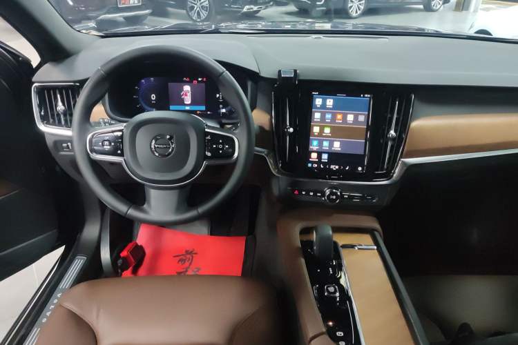 Used Volvo S90 2022 B5 Zhiyi Luxury Edition Audio And AC Panel