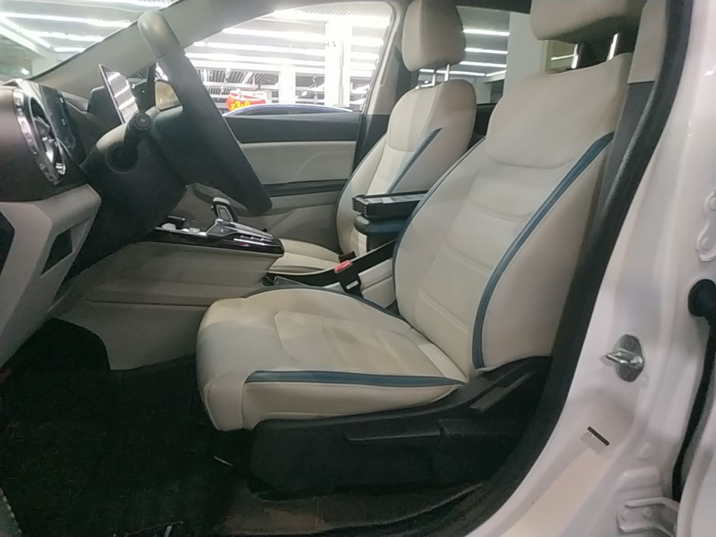 BYD Yuan Pro 2023 401KM Luxury Version — снимка 17