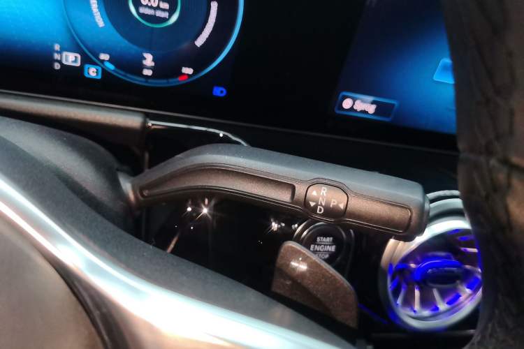 Used Mercedes-Benz GLA 2022 Facelifted GLA 200 Gear Lever