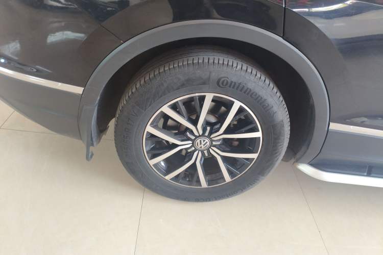 Used Volkswagen Tiguan L 2018 330TSI Automatic Two-Wheel Drive Luxury Edition