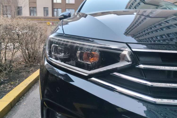 Used Volkswagen Magotan 2020 330TSI DSG Leading Model
