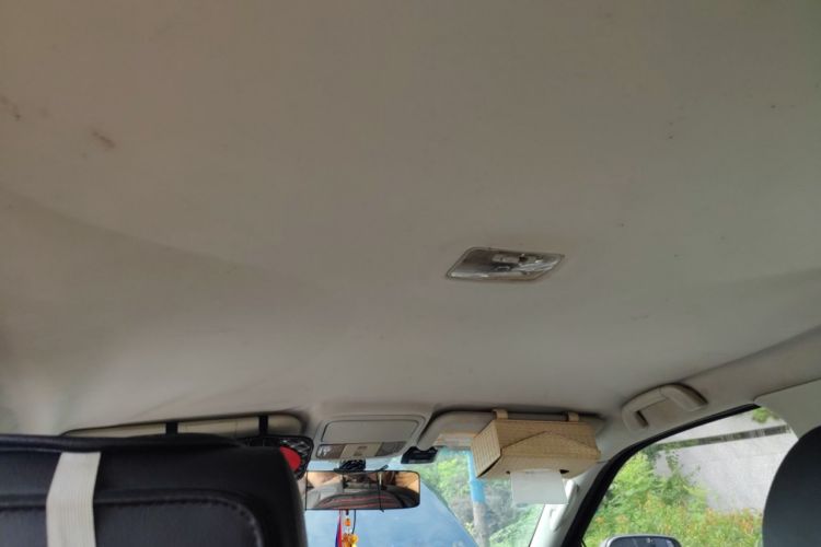 Used JMC Yusheng S350 2013 2.4T Automatic 2WD Diesel Luxury Edition 5 Seats
