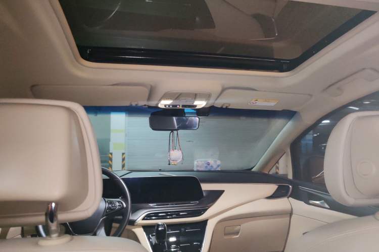 Used Buick GL8 2023 ES Lu Zun Deluxe Model
