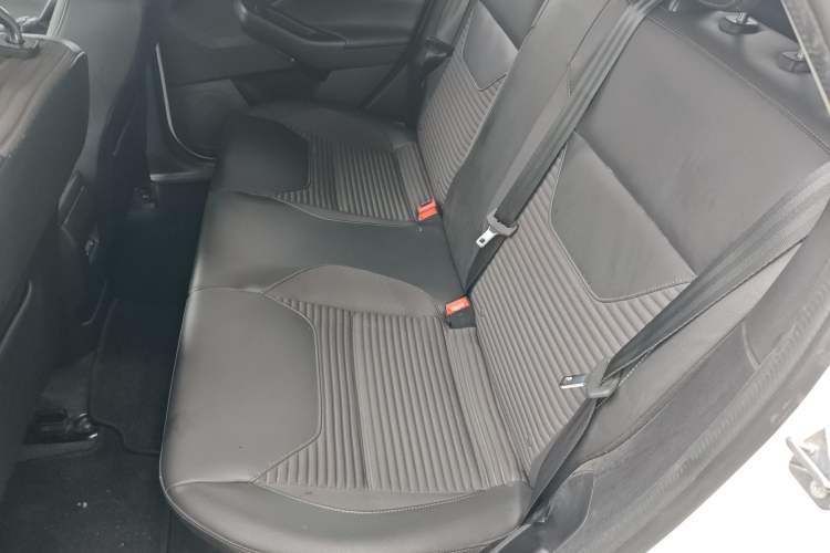 Used Ford Focus 2018 Hatchback Classic 1.6L Automatic Trendy SmartDrive Edition
