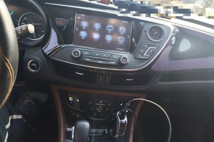 Used Buick Envision 2018 28T Four-Wheel Drive Luxury Model
