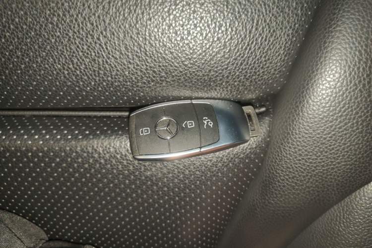 Used Mercedes-Benz GLC 2020 Facelifted GLC 300 L 4MATIC Luxury Edition