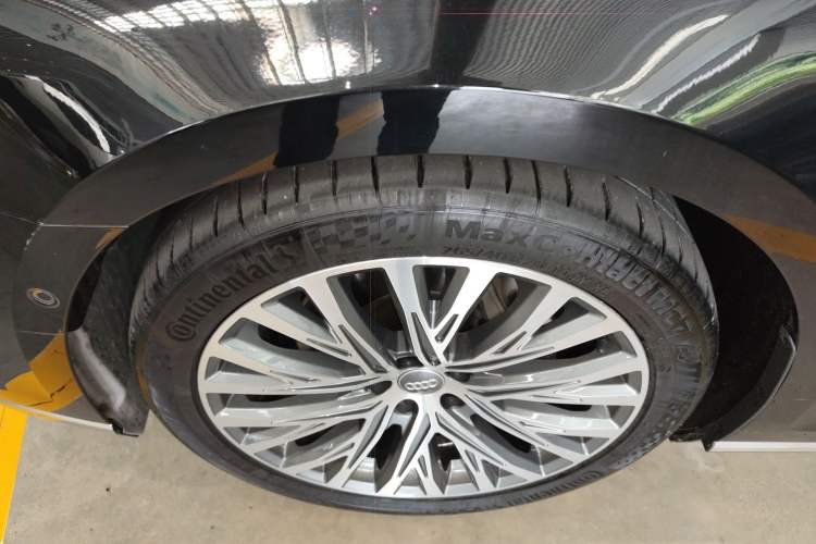 Used Audi A8 2019 Plus A8L 50 TFSI quattro Luxury Model Exterior 4