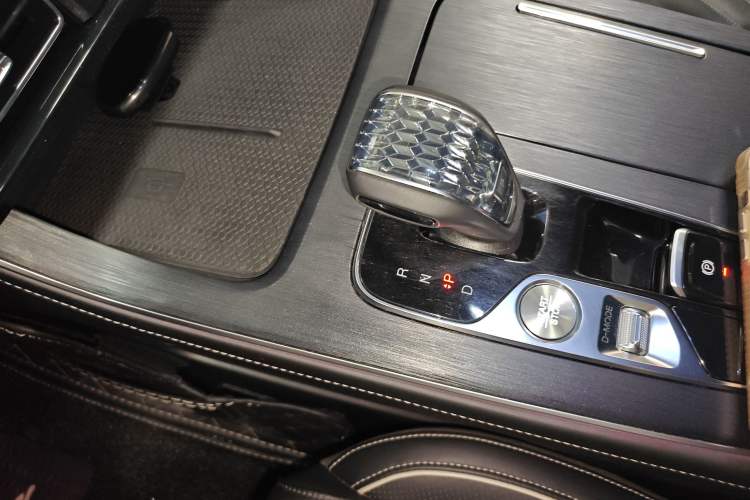 Used GAC Trumpchi GS8 2022 Flagship Series 2.0 TGDI Four-Wheel Drive Luxury Smart Connectivity Version (6 Seats)
