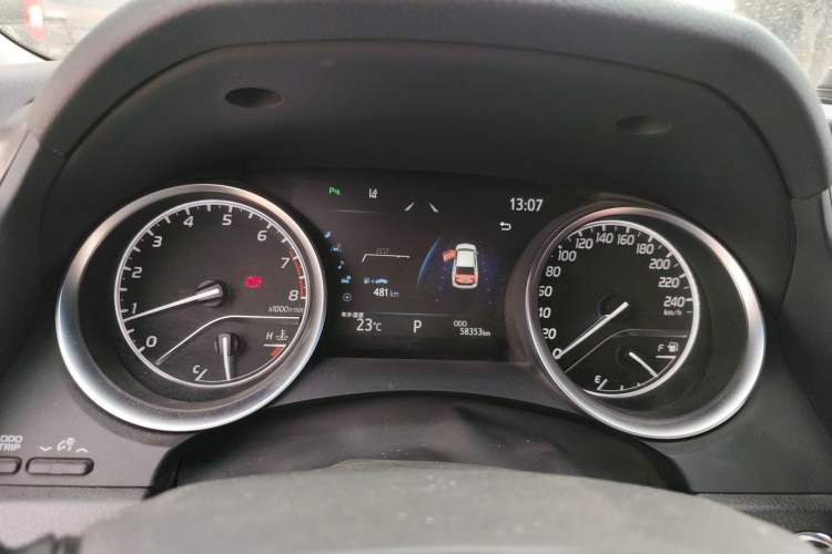 Used Toyota Camry 2019 Revised Version 2.0G Luxury Edition