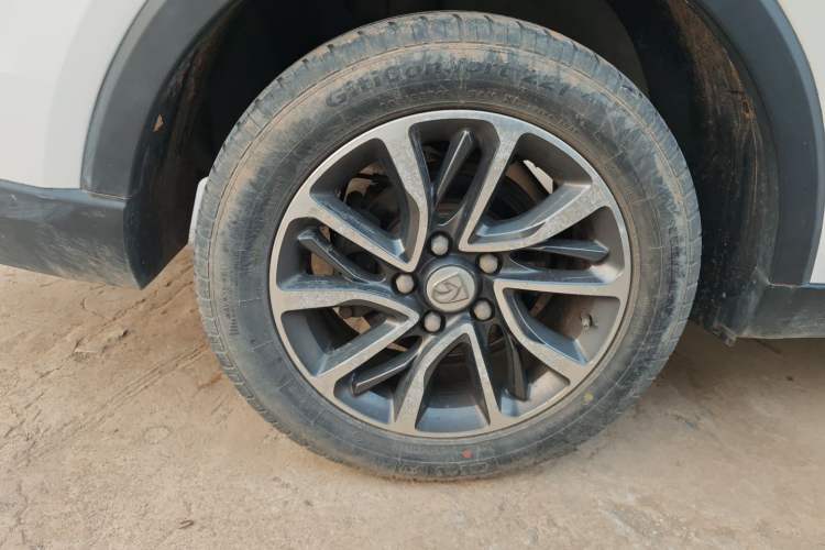 Used Baojun 730 2019 1.5T Manual Fashion Model 7-seater China VI
