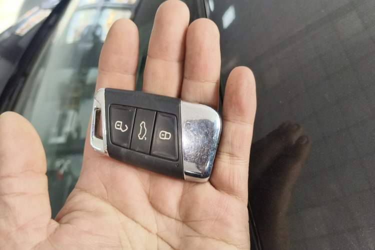 Used Volkswagen Magotan 2019 330TSI DSG Leading Model China VI Standard