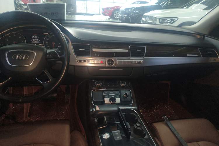 Used Audi A8 2014 A8L 45 TFSI quattro Comfort model