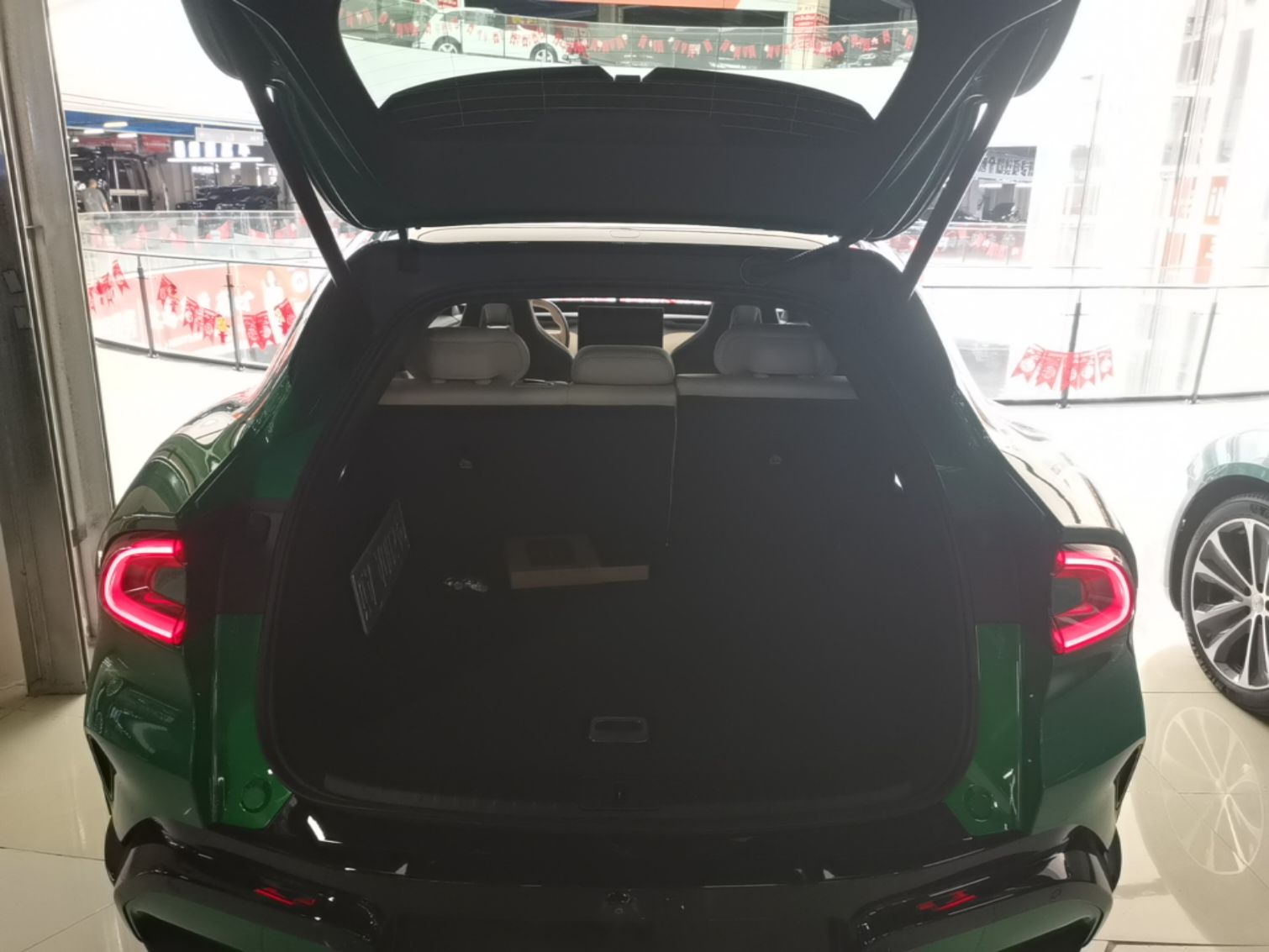 Xiaomi Auto YU7 2025 Ultra-Long Range High-Performance All-Wheel-Drive Max Edition — снимка 16