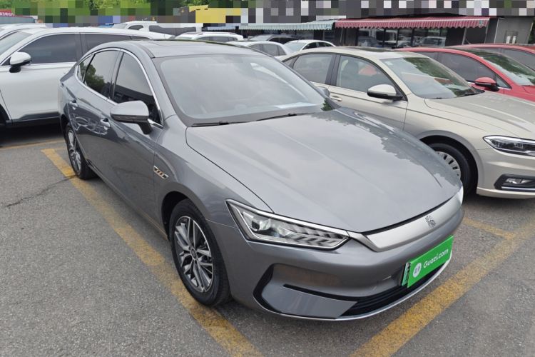 Used BYD Qin PLUS 2021 EV 400KM Luxury Model Front Right 45 Deg
