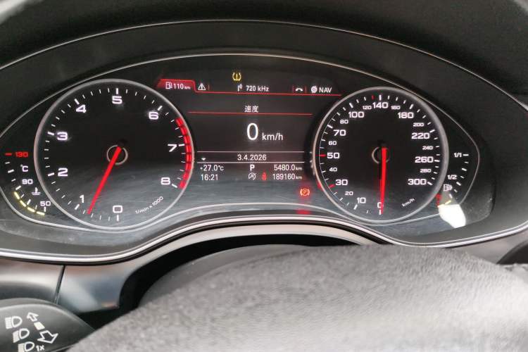 Used Audi A6L 2014 30 FSI Technology Model Odometer Close Up