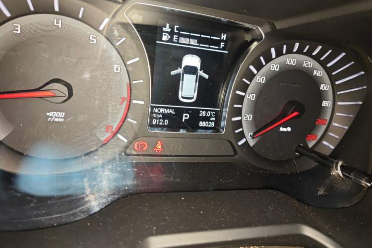 Used GAC Trumpchi GS4 2017 235T Automatic Two-Wheel Drive Elite Edition Odometer Close Up