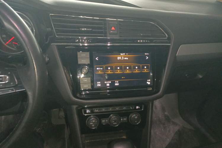 Used Volkswagen Tiguan L 2019 330TSI Automatic Two-Wheel Drive Smart Luxury Version China VI Standard