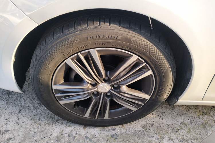 Used Peugeot 308 2018 1.6L Manual Fashion Edition
