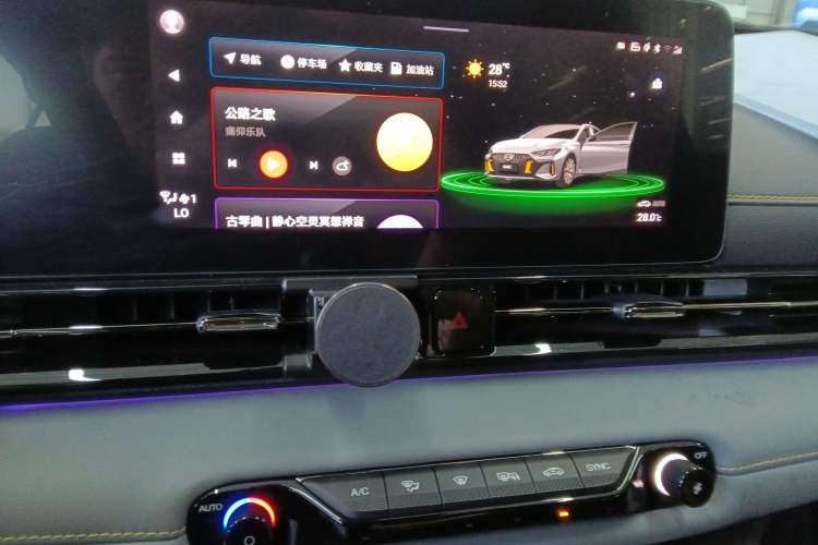 Used GAC Trumpchi EMPOW 2021 270T DCT J16 Version Audio And AC Panel