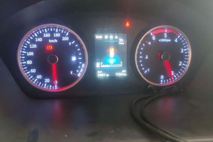 Used Foton Toano 2023 Joy Elephant Multi-Function Model Cummins 2.8T Manual Transmission Long Wheelbase Mid-Roof Design Rear Single Tire—Available in 5/6/7/9-Seater Configurations