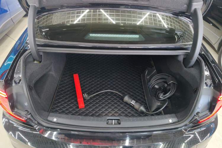 Used Volvo S90 New Energy 2020 Restyled T8 E-Drive Hybrid Zhiyi Luxury Edition